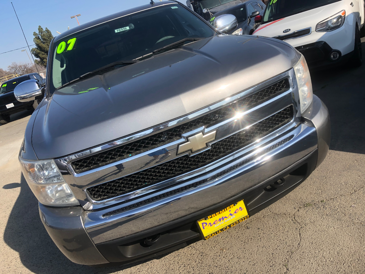 2007 CHEVROLET Silverado 1500 Crew Cab at Premier Auto Visalia