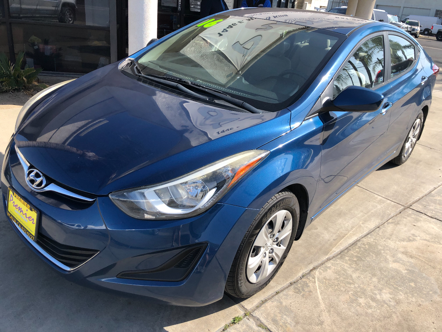 2016 HYUNDAI Elantra SE at Premier Auto Visalia