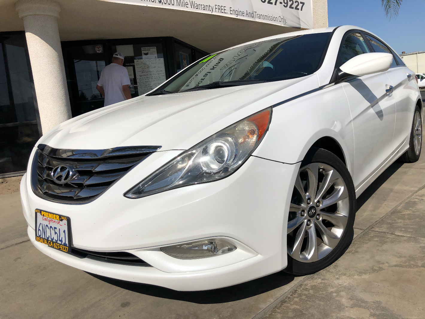 2011 HYUNDAI Sonata SE at Premier Auto Visalia