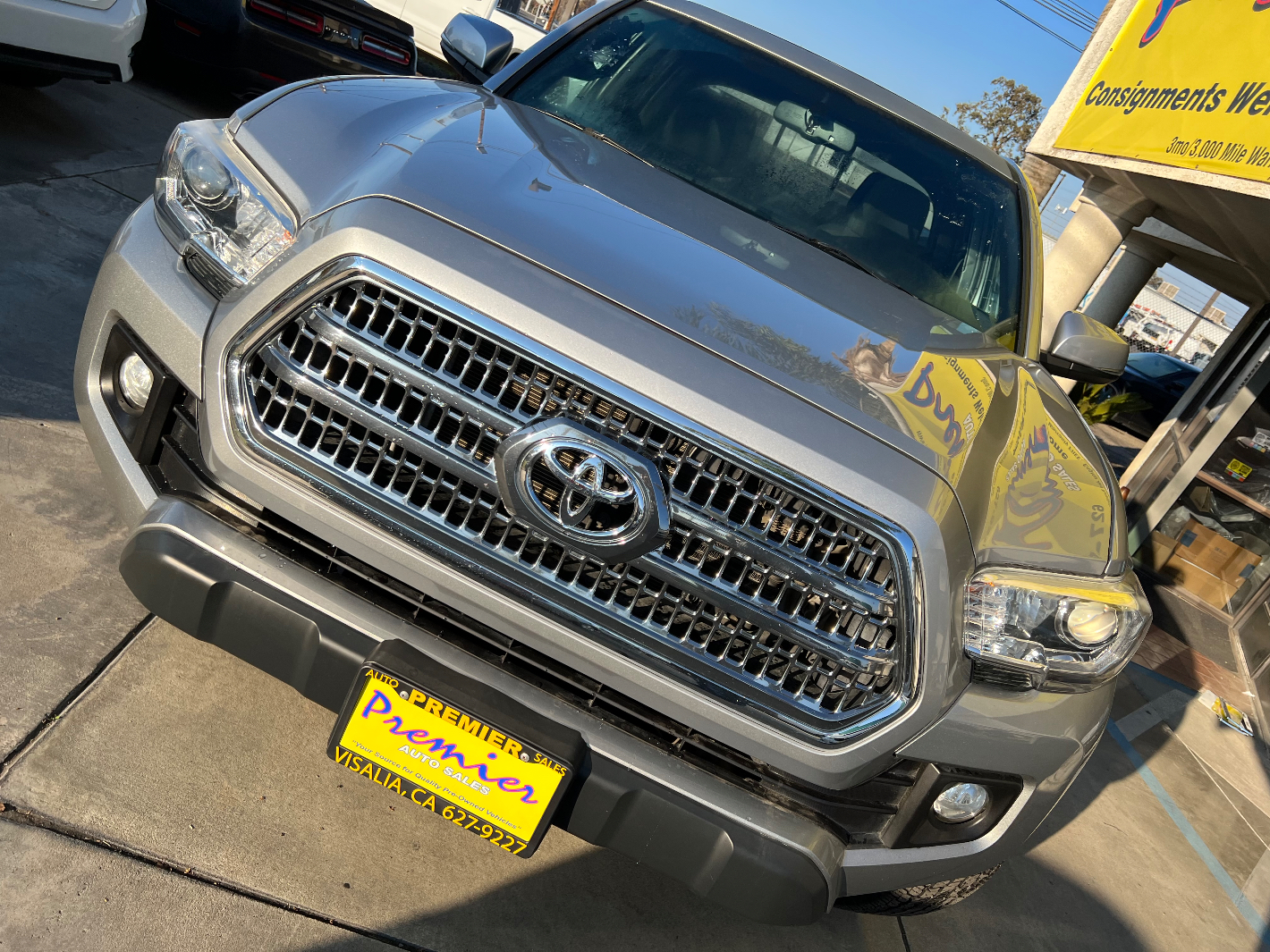 2017 TOYOTA Tacoma Dbl Cab 4WD TRD Off Rd 6 ft bed at Premier Auto Visalia