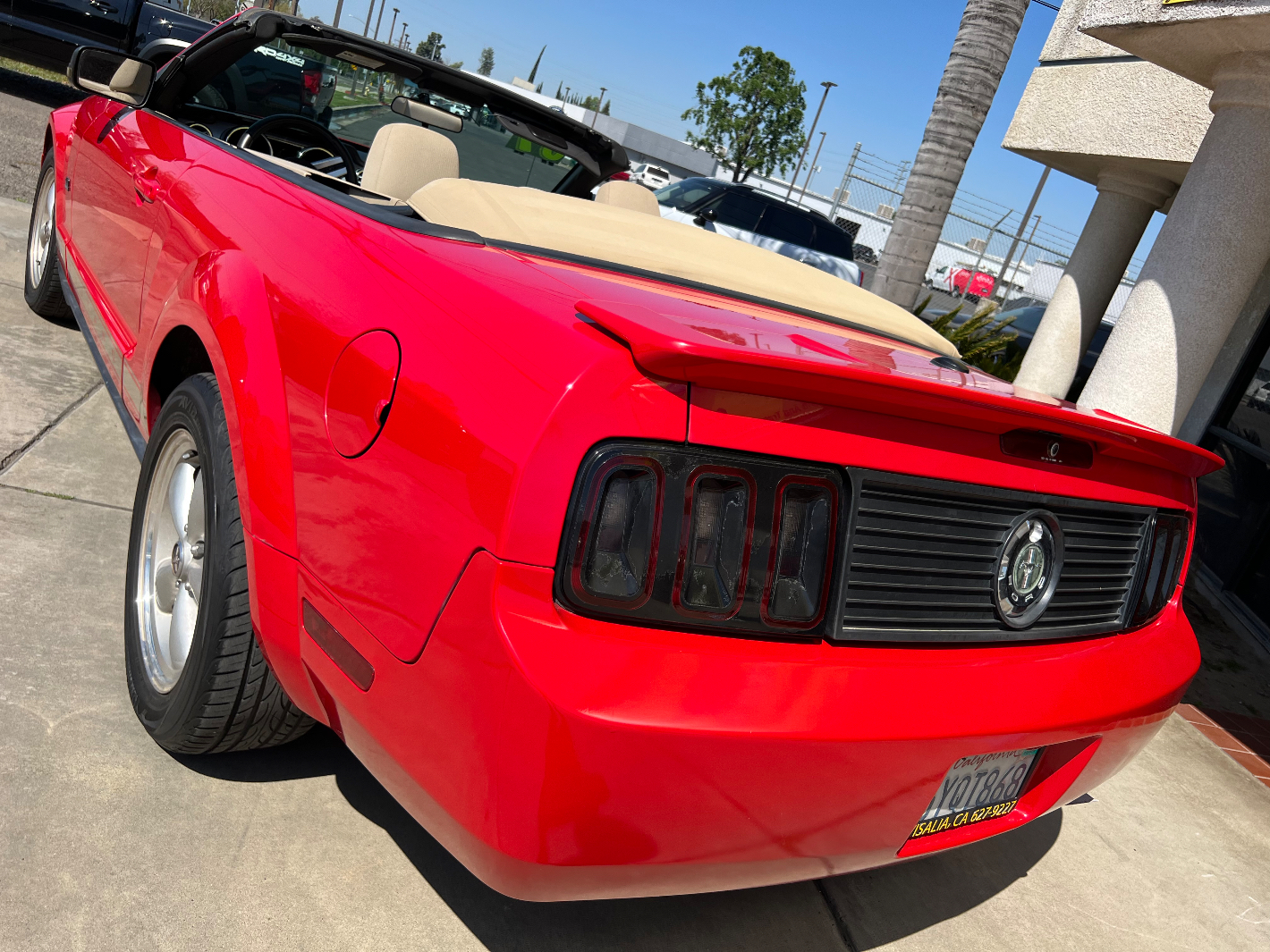2007 FORD Mustang 2dr Convertible at Premier Auto Visalia