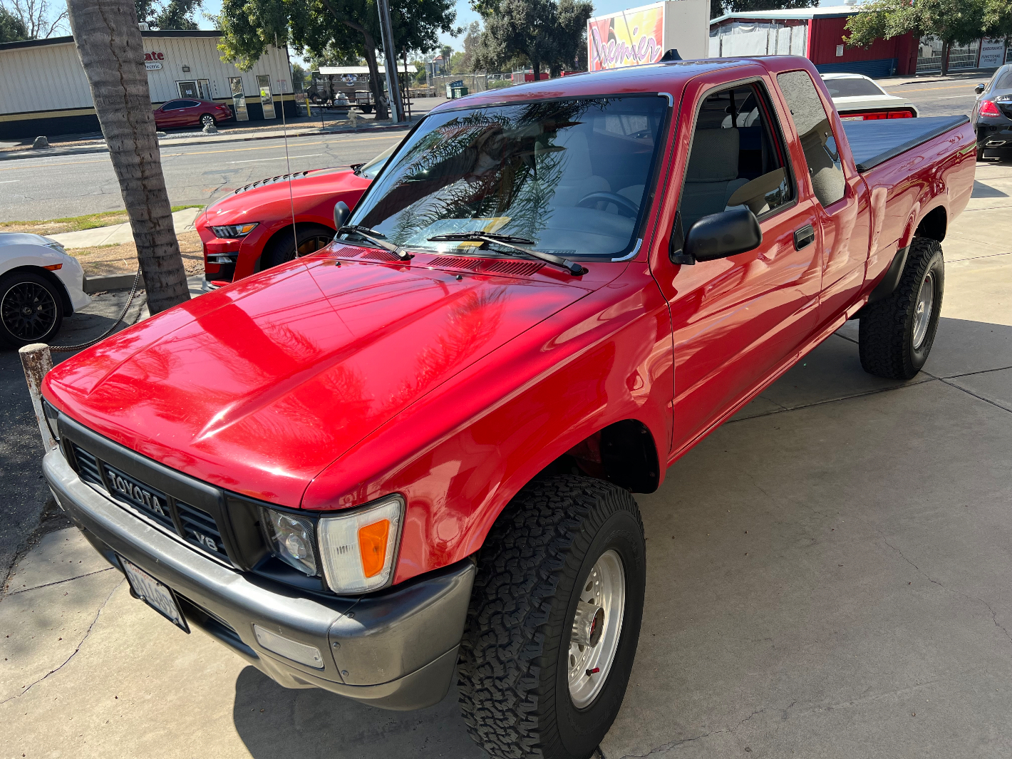 1990 TOYOTA PickUp at Premier Auto Visalia